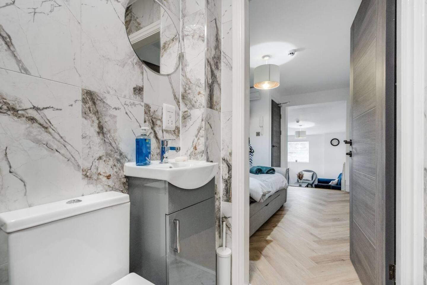 Urban Stay Studio Bright Space 10 Mins To City Ліверпуль Екстер'єр фото
